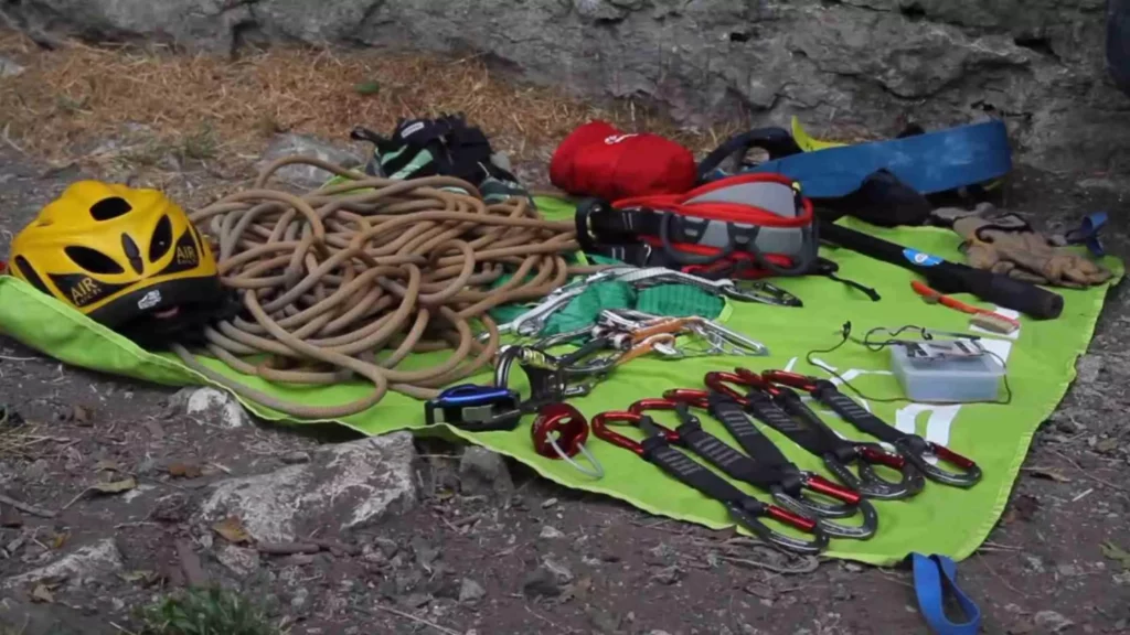 Equipment For Sport Climbing And Lead Climbing